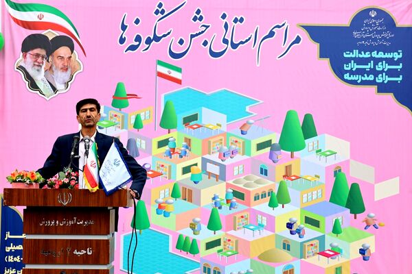 جشن شکوفه‌ها در آذربایجان غربی