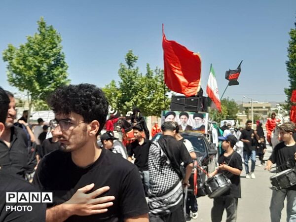 حضور مردم قادرآباد در آیین‌های عزاداری محرم