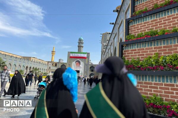 مشهدالرضا(ع) سیاه‌پوش غریب خراسان؛ ایران در سوگ امام مهربانی‌ها