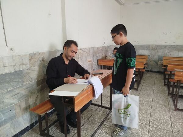  مصاحبه دانش آموزان ورودی هفتم دبیرستان نمونه دانش کاشمر