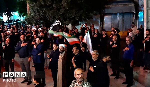 شبی دیگر از مراسم عزاداری شب‌های دهه اول محرم در شهرستان درگزین با حضور هیات عزاداران
