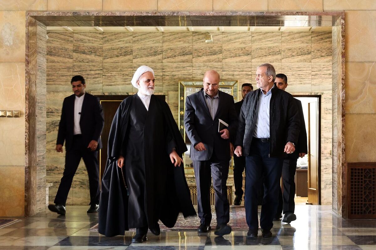 حضور سران قوا در مراسم گرامیداشت شهدای اقتدار