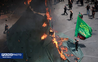 خیمه‌سوزان ظهر عاشورا در چهارراه گلوبندک تهران