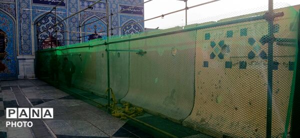 آماده‌سازی حرم مطهر رضوی برای استقبال از آقای شهید ایران 
