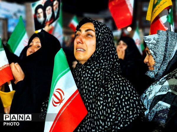 نسل نو در گلوگاه پای کار وطن