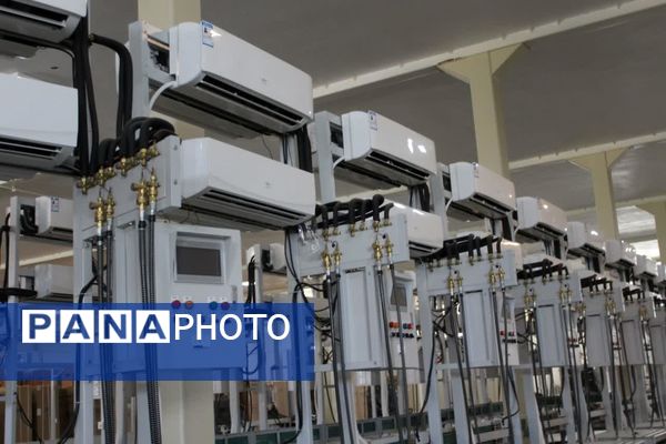 بازدید معاون قوه قضاییه و استاندار مازندران از ناحیه صنعتی گلوگاه 