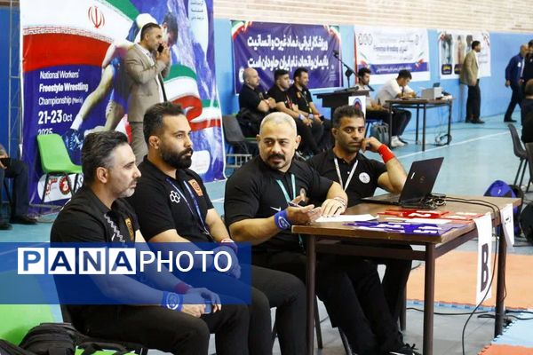 مسابقات قهرمانی کشتی آزاد کارگران کشور در شهرستان فیروزکوه