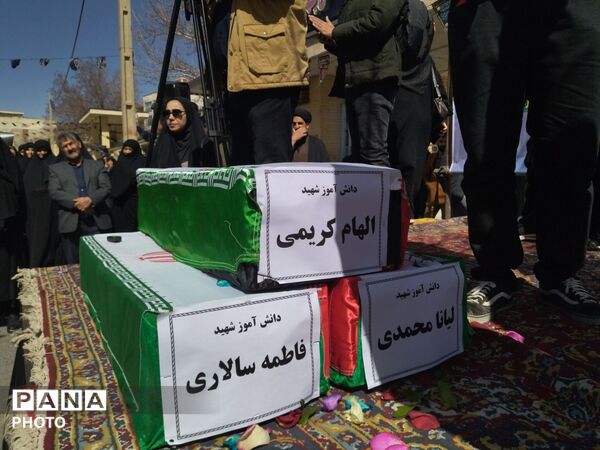 تجمع فرهنگیان شهرکرد برای خون خواهی قائد امت 