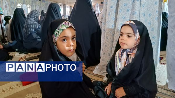 حضور پرشور دانش‌آموزان و فرهنگیان در نماز جمعه یاسوج