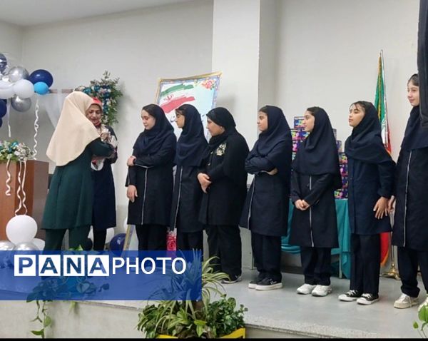  جشن جوانه ها در دبیرستان رحمت ناحیه ۲ اصفهان 