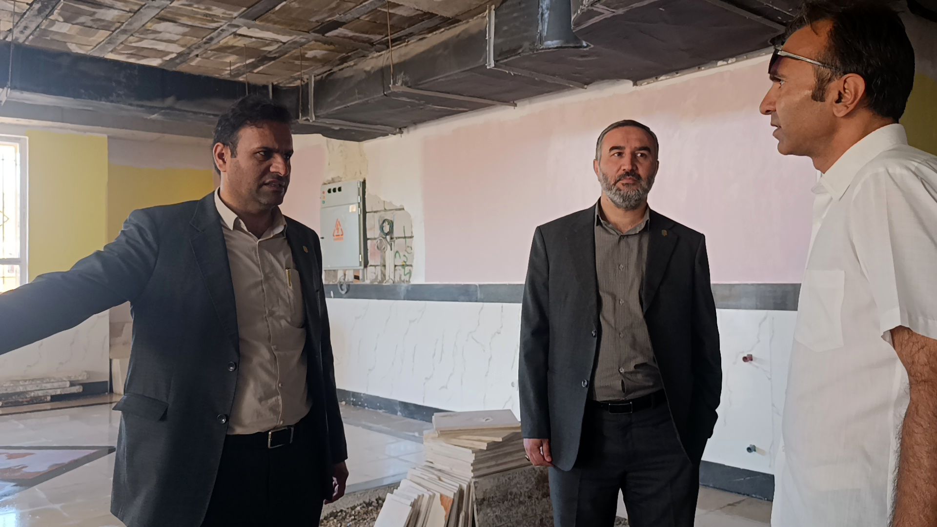 بازدید مدیرکل نوسازی، توسعه و تجهیز مدارس خراسان شمالی از پروژه مدرسه بصیرت آشخانه 