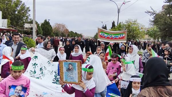 حضور  پرشور مردم در راهپیمایی ۲۲ بهمن دهدشت