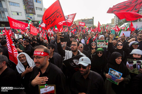 مراسم تشییع پیکر مطهر رهبر شهید انقلاب در تهران - 2
