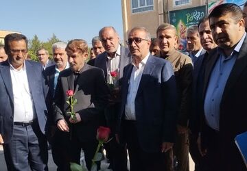 نواختن زنگ مهر، ایثار و مقاومت در مدرسه نمونه دولتی ۹ دی