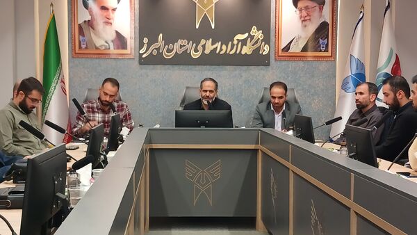 دیدار دانشجویان دانشگاه آزاد با نماینده مجلس شورای اسلامی در کرج 