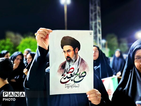 استقبال عنبرآباد از نگین آسمانی
