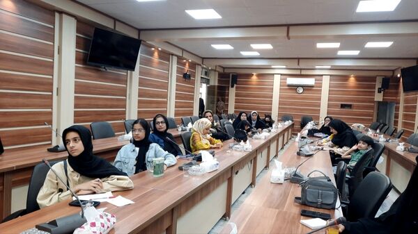 دوره اول استعدادیابی خبر دختران در سازمان دانش‌آموزی استان خراسان رضوی