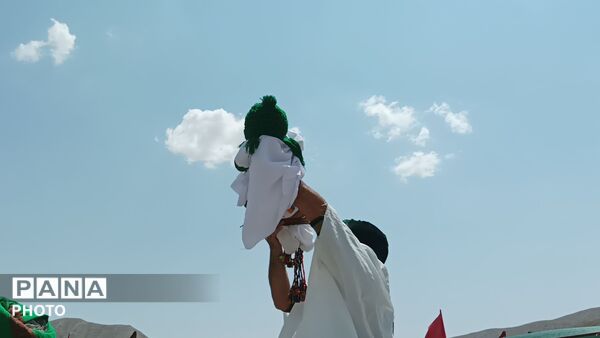 مراسم نمادین تعزیه خوانی در روز عاشورای حسینی در شهر بار نیشابور