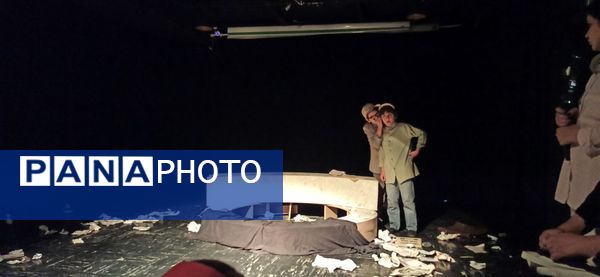 نمایش «گلدسته‌ها و فلک» در تبریز