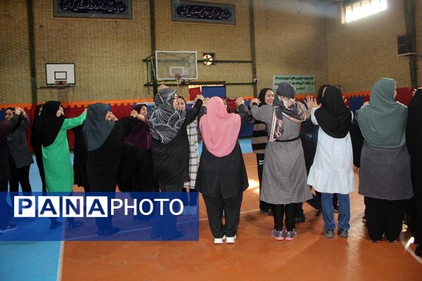 برگزاری کارگاه توانمندسازی مربیان پیش دبستانی و مهد در ناحیه یک شهرری