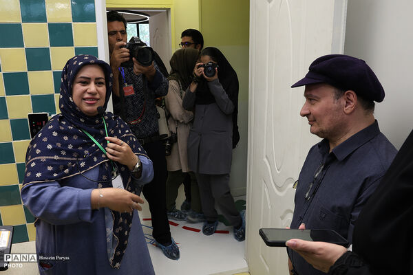 بازدید جمعی از چهره‌های سرشناس کشور از نخستین پردیس توانمندسازی کودکان کارو خیابان «مرکز سرزمین رویش»