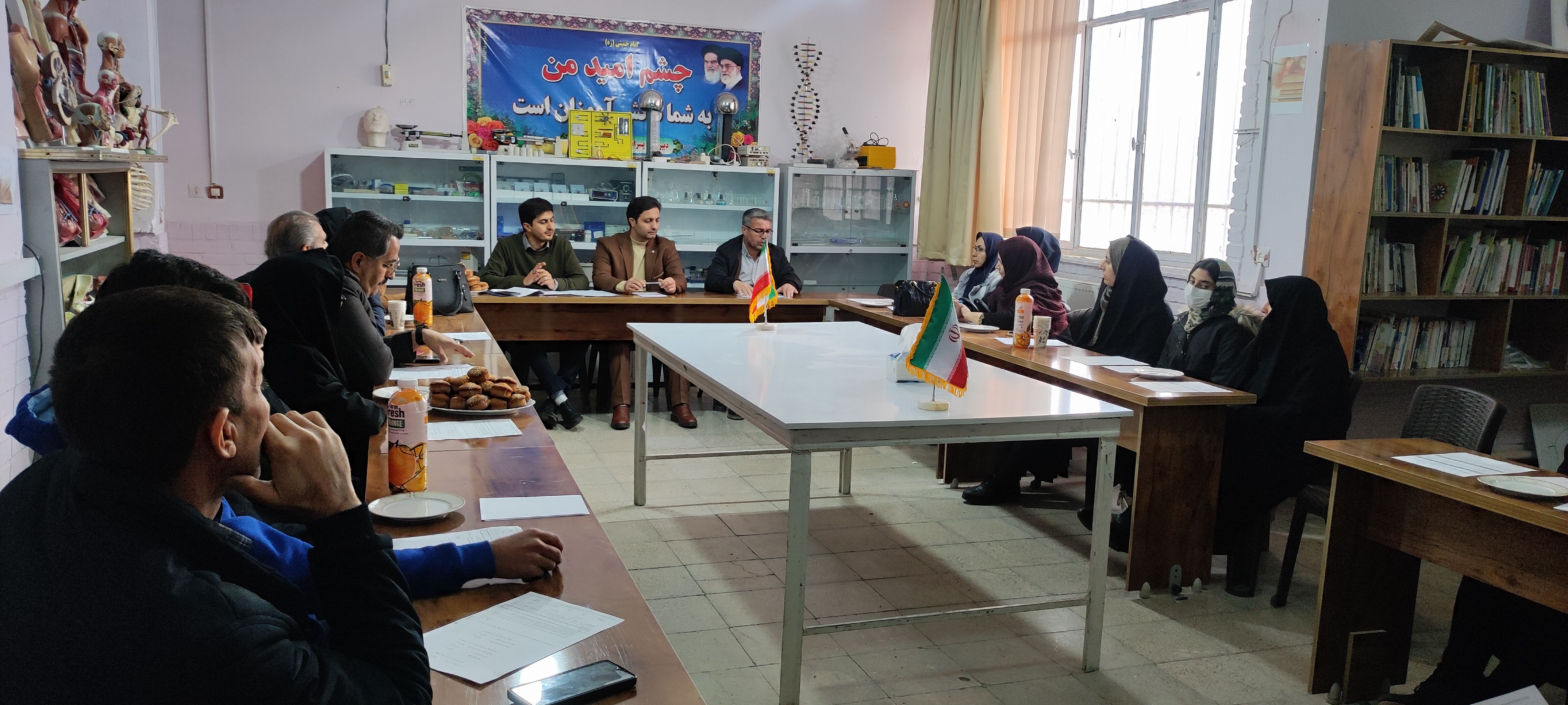 برگزاری کارگاه هدایت تحصیلی پایه نهم در دبیرستان فرزانگان شیروان