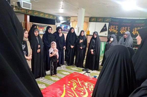 آیین شام غریبان دختران زینبی در آشخانه