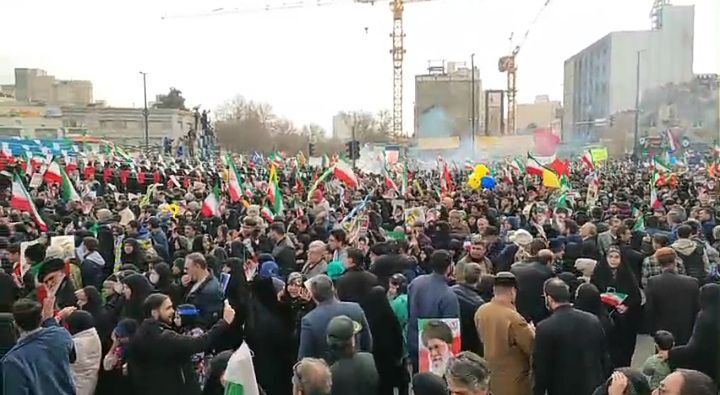 حضور مردم مشهدی در چهل و هفتمین راهپیمایی ۲۲بهمن