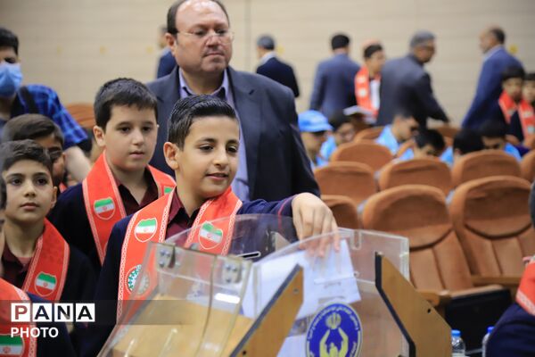 شکوفایی مهر و عاطفه در آغاز هفته نیکوکاری