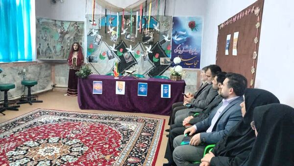 برگزاری نمایشگاه هفته هنرهای مدرسه (ماها) در آموزشگاه نمونه دولتی فدک فاروج