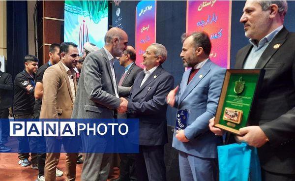  اختتامیه دهمین جشنواره کشوری نوجوان خوارزمی در مشهد