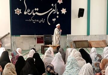 جلسه پرسش و پاسخ معنوی در اعتکاف