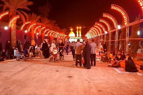 عشق به حسین (ع) سالار شهیدان کربلا چه میکند 