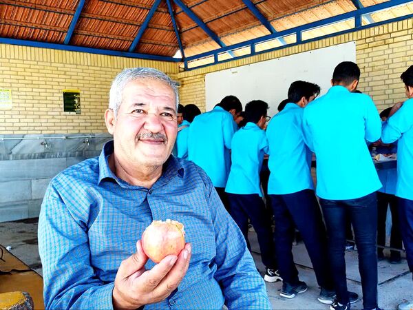 جشن صد دانه یاقوت در دبیرستان لقمان حکیم اشکذر 