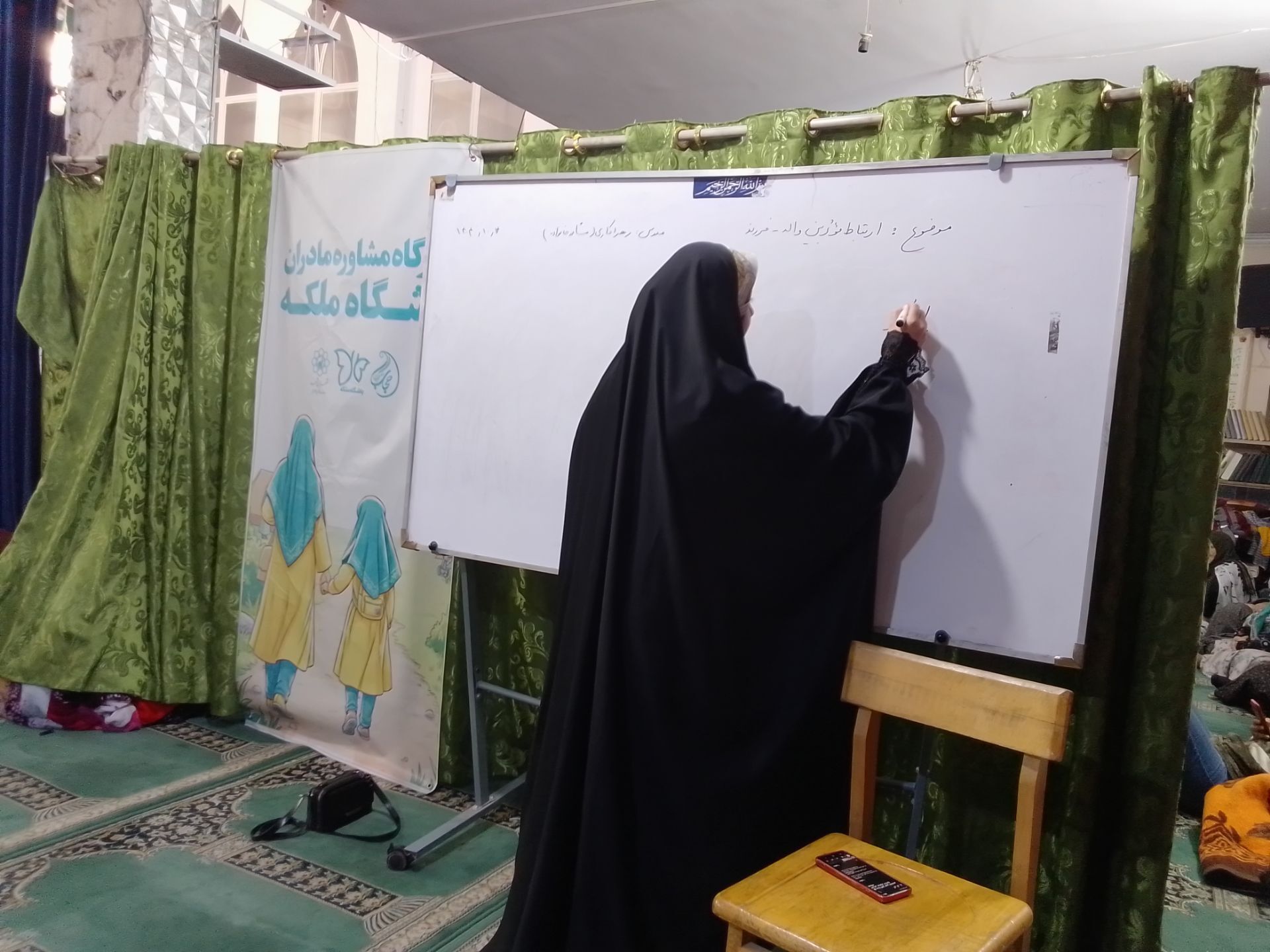 قرار سه‌روزه نوجوانان و جوانان مشهدی با خدا در مسجد حسین‌ابن‌علی