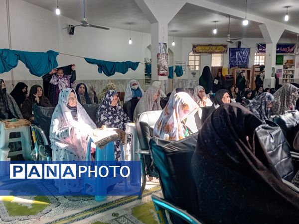 حضور دانش‌آموزان دبیرستان فاطمه الزهرا(س) و کوثر در نماز جمعه