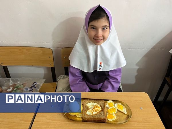 برگزاری صبحانه سلامت و روز جهانی تخم مرغ در دبستان فاطمه الزهرا شهرستان شیروان