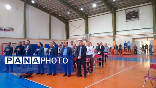 مراسم توزیع تجهیزات ورزشی؛کاروان مهر با نشاط در ناحیه 7 مشهد