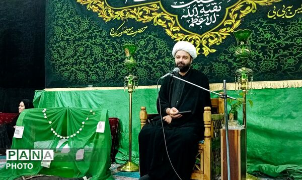 مراسم شیر‌خوارگان حسینی در ماهدشت 