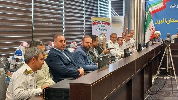 تجلیل از کشاورزان نمونه و دهیارها در پلیس راه استان البرز 