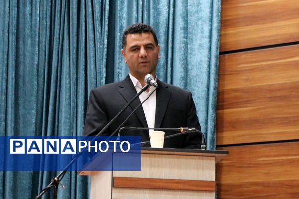 حضور مدیران ناحیه دو شهرری در مراسم تقدیر از مدیر و معاونین اسبق ناحیه 