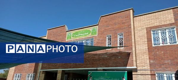 روشن شدن چراغ مدرسه قلم ۱۲ زاغه در ارتباط زنده با رئیس‌جمهور