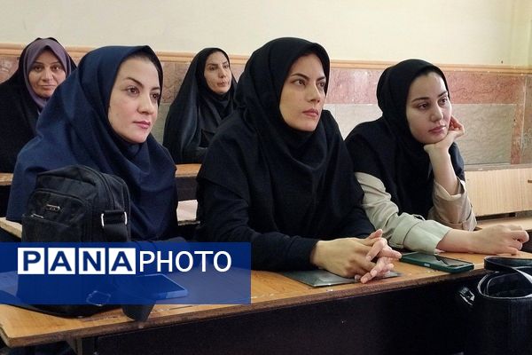 کارگاه تبیین و واکاوی ضروریات سفر یادگیری در بهارستان‌دو