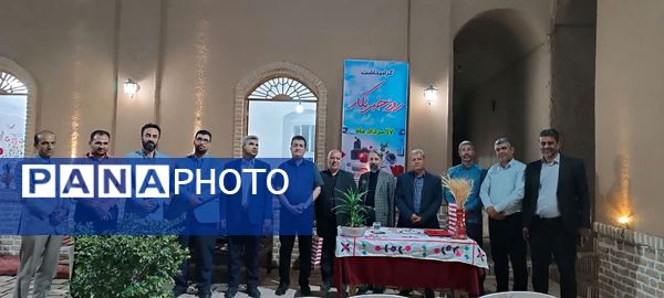 مراسم تقدیر از خبرنگاران شهرستان خلیل‌آباد