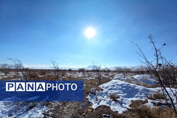 رد پای برف در باغات نهضت آباد اصفهان