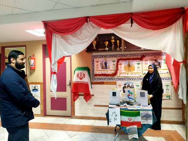 آخرین ایستگاه مدرسه انقلاب در مدرسه شاهد غدیر یک