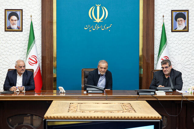 پزشکیان: برخی مدیران نسبت به میزان مصرف انرژی بی‌تفاوت هستند