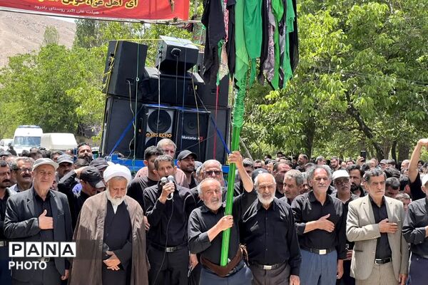 حضور فرماندار و مسئولان فیروزکوه در آیین‌های عاشورایی روستاهای لزور و وشتان