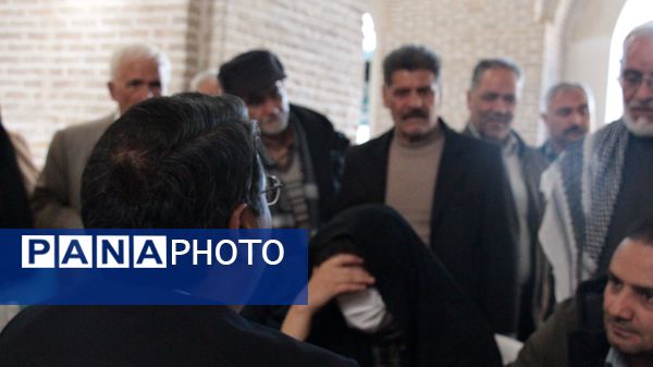 میز خدمت در نماز جمعه نیشابور 