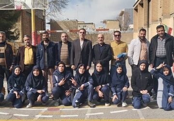 اجرای باشکوه برنامه‌های دهه فجر در دبیرستان شاهد دوره اول بروجرد؛ تجلی همبستگی و انقلابی‌گری  